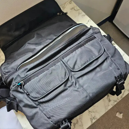 THULE DSLR Camera Bag