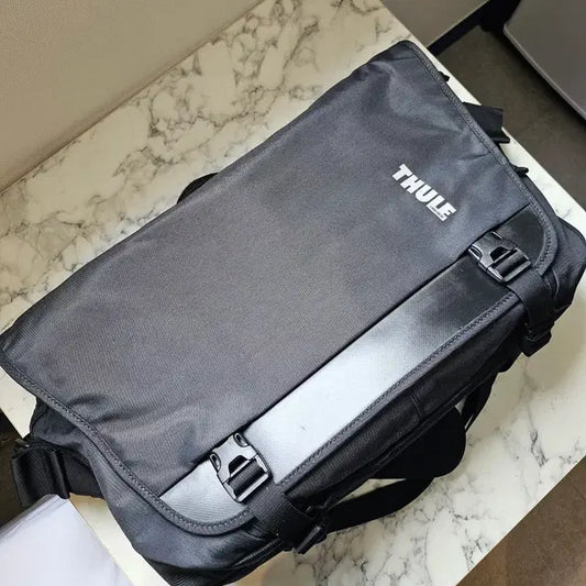 THULE DSLR Camera Bag