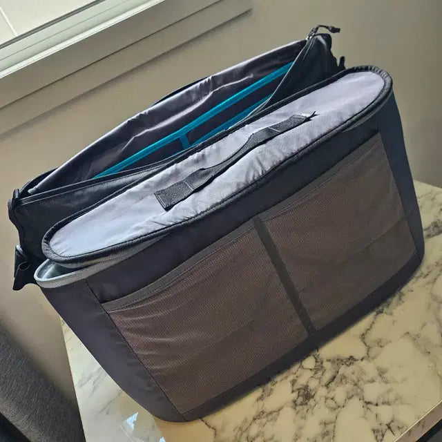THULE DSLR Camera Bag