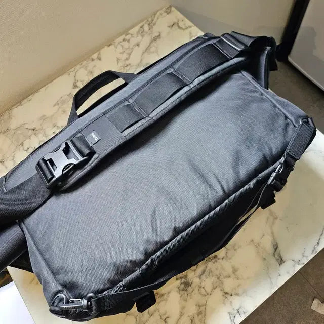 THULE DSLR Camera Bag
