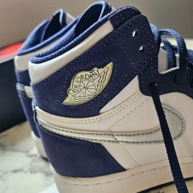 Jordan 1 Retro High Midnight Navy Sneakers, 230