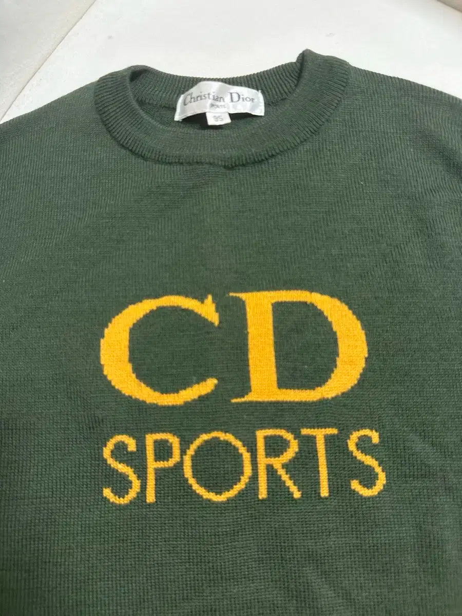 Christian Dior Sports Knit Vest 95