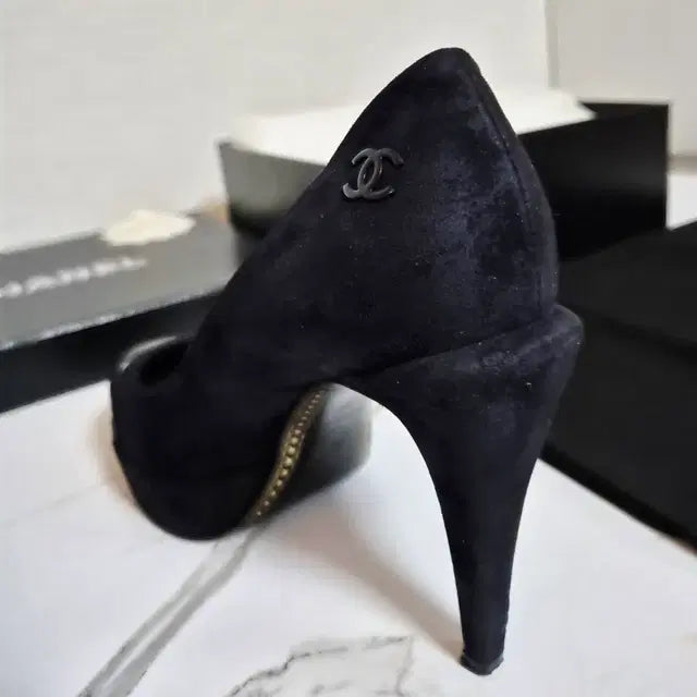 Chanel Navy Suede and Black Patent Leather Pumps, Size 38