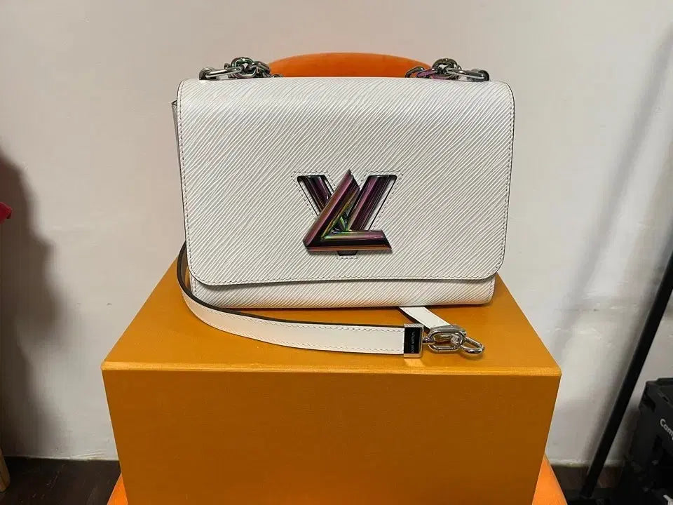 Louis Vuitton Twist MM White Chain Bag