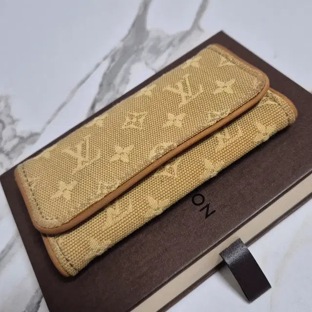Louis Vuitton Monogram Key Case Key Holder