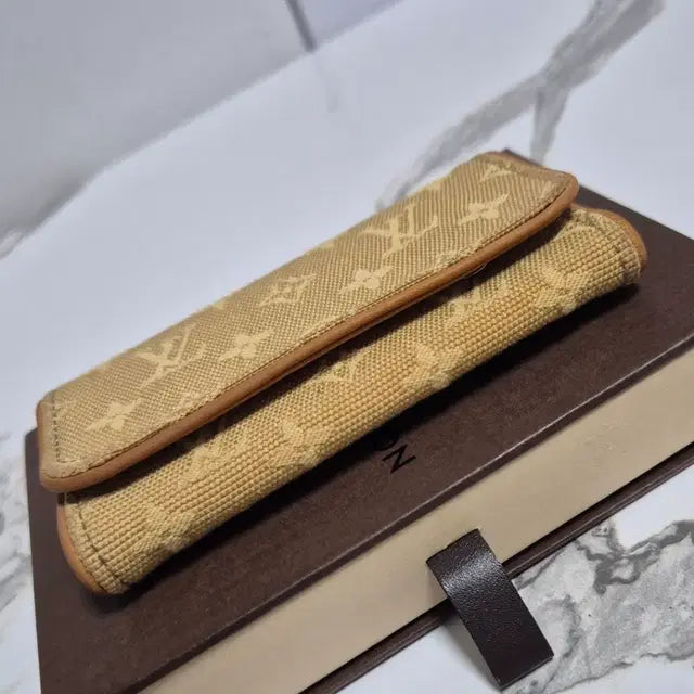 Louis Vuitton Monogram Key Case Key Holder
