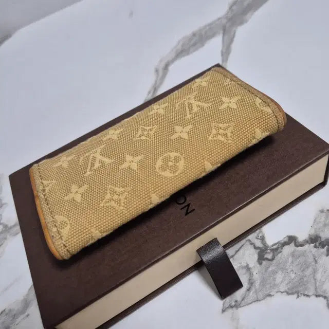 Louis Vuitton Monogram Key Case Key Holder