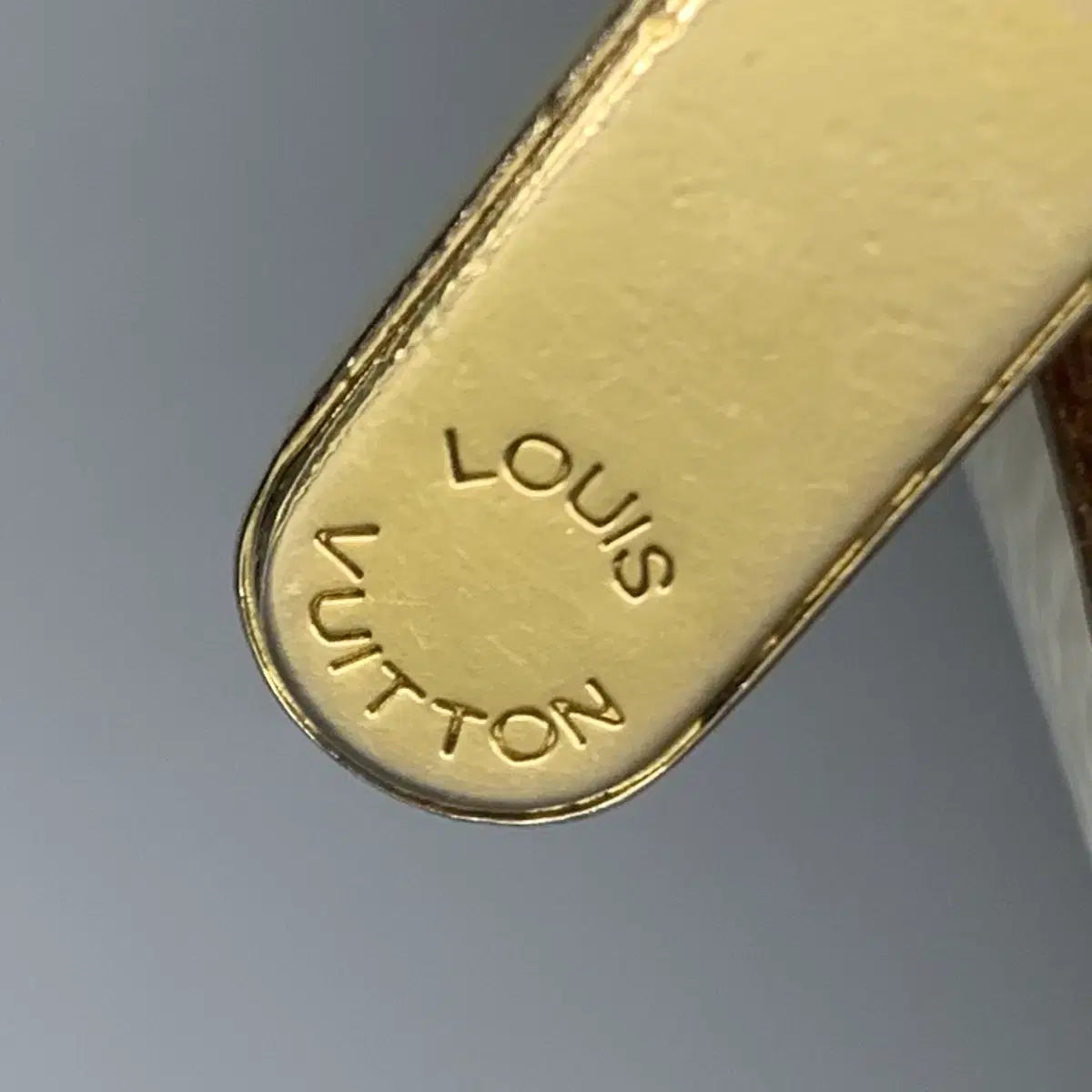 267000078 Louis Vuitton Monogram Multicolor Mila Pochette M160096