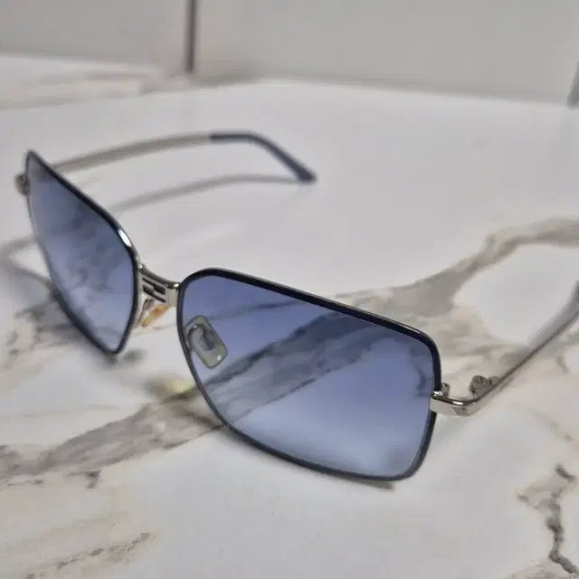 Fendi Fashion Sunglasses