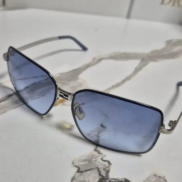 Fendi Fashion Sunglasses