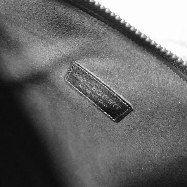 NILBARRET Leather Clutch Bag