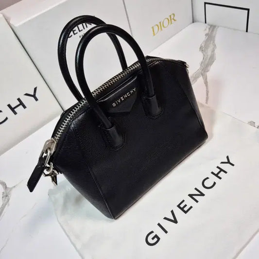 Givenchy Antigona Small Tote Bag