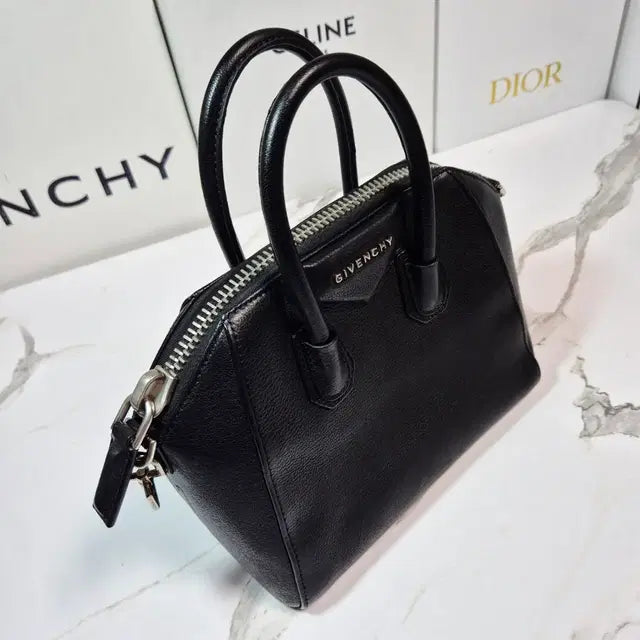 Givenchy Antigona Small Tote Bag