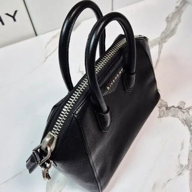Givenchy Antigona Small Tote Bag