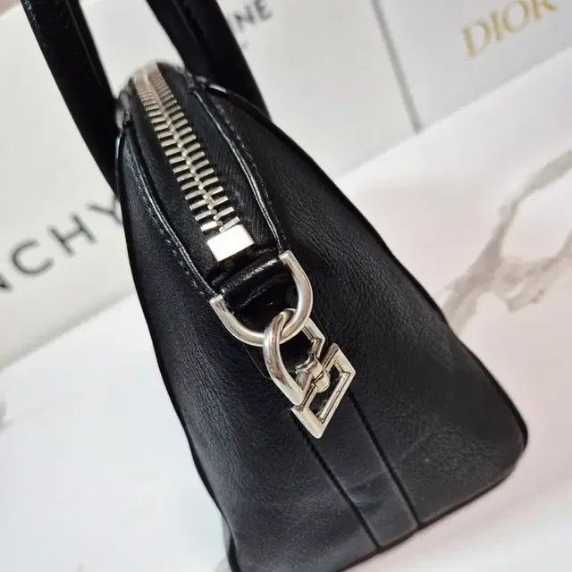 Givenchy Antigona Small Tote Bag
