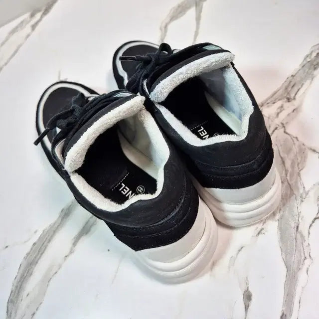 Chanel CC Logo Women’s Sneakers, Size 35
