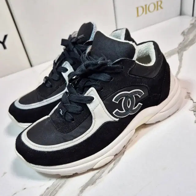 Chanel CC Logo Women’s Sneakers, Size 35