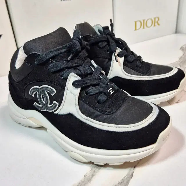 Chanel CC Logo Women’s Sneakers, Size 35