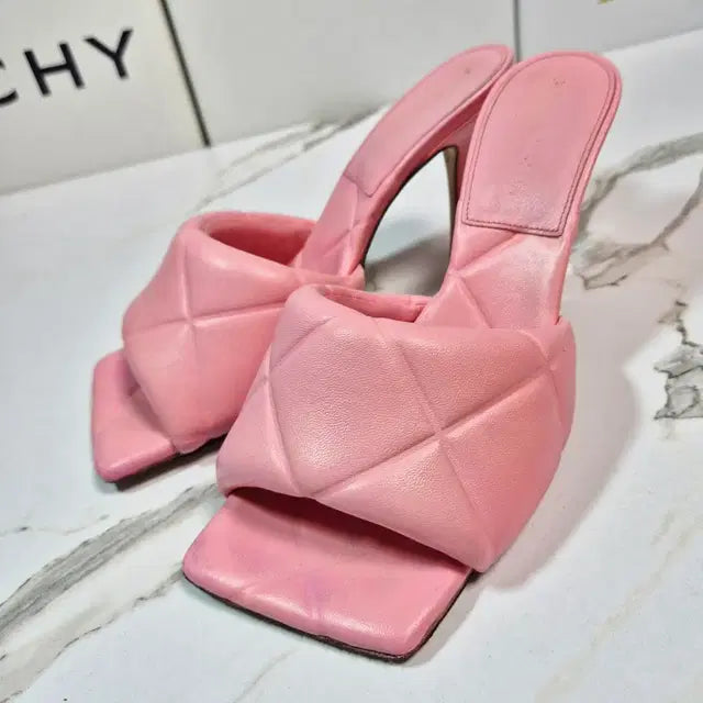 Bottega Veneta Lido Pink Quilted Mule Sandals, Size 37