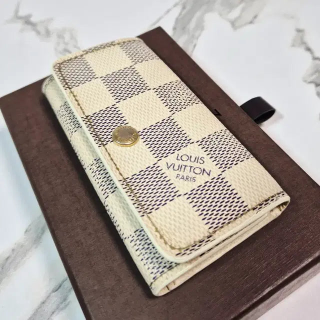 Louis Vuitton Damier Azur 4-Key Holder