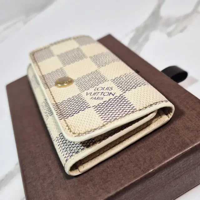 Louis Vuitton Damier Azur 4-Key Holder