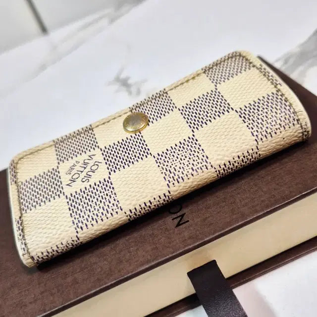 Louis Vuitton Damier Azur 4-Key Holder
