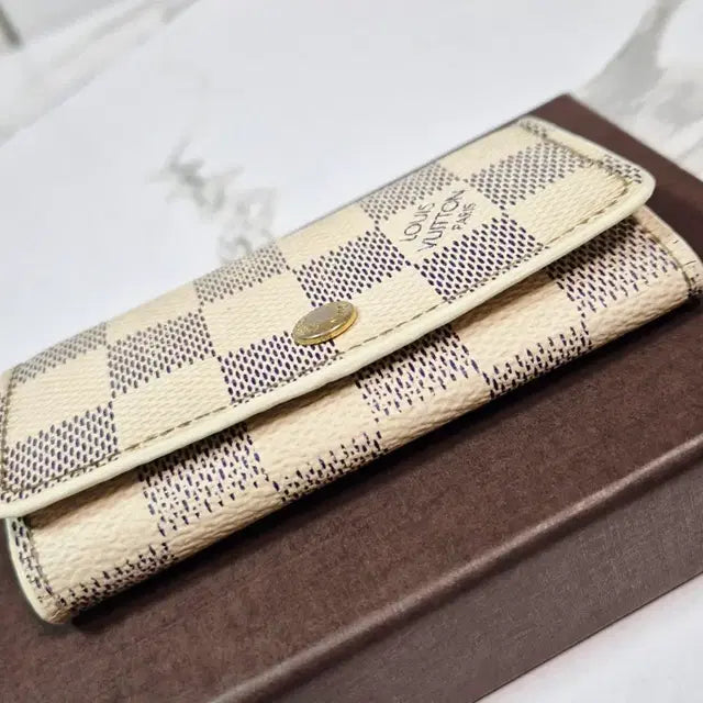 Louis Vuitton Damier Azur 4-Key Holder