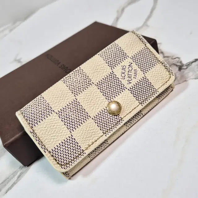 Louis Vuitton Damier Azur 4-Key Holder
