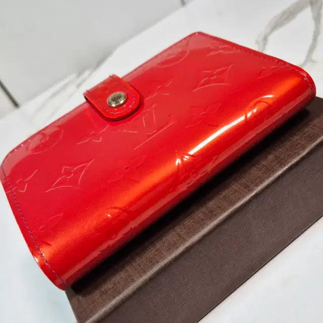 Louis Vuitton Monogram Vernis Women’s Wallet