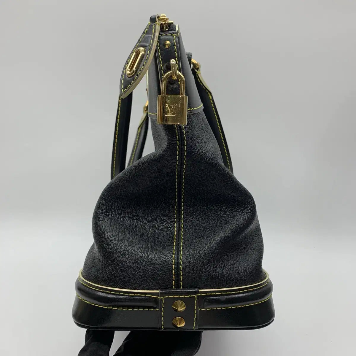 Louis Vuitton Suhali Lockit MM Tote Bag M91875 in Black