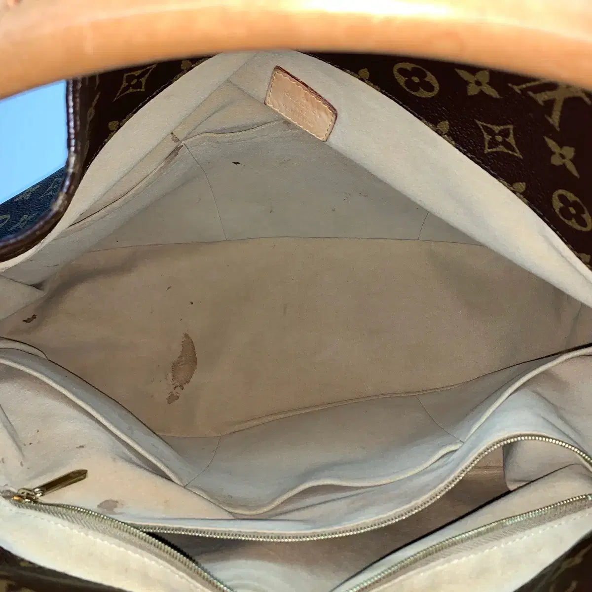 Louis Vuitton Monogram Artsy GM Tote Bag M40259