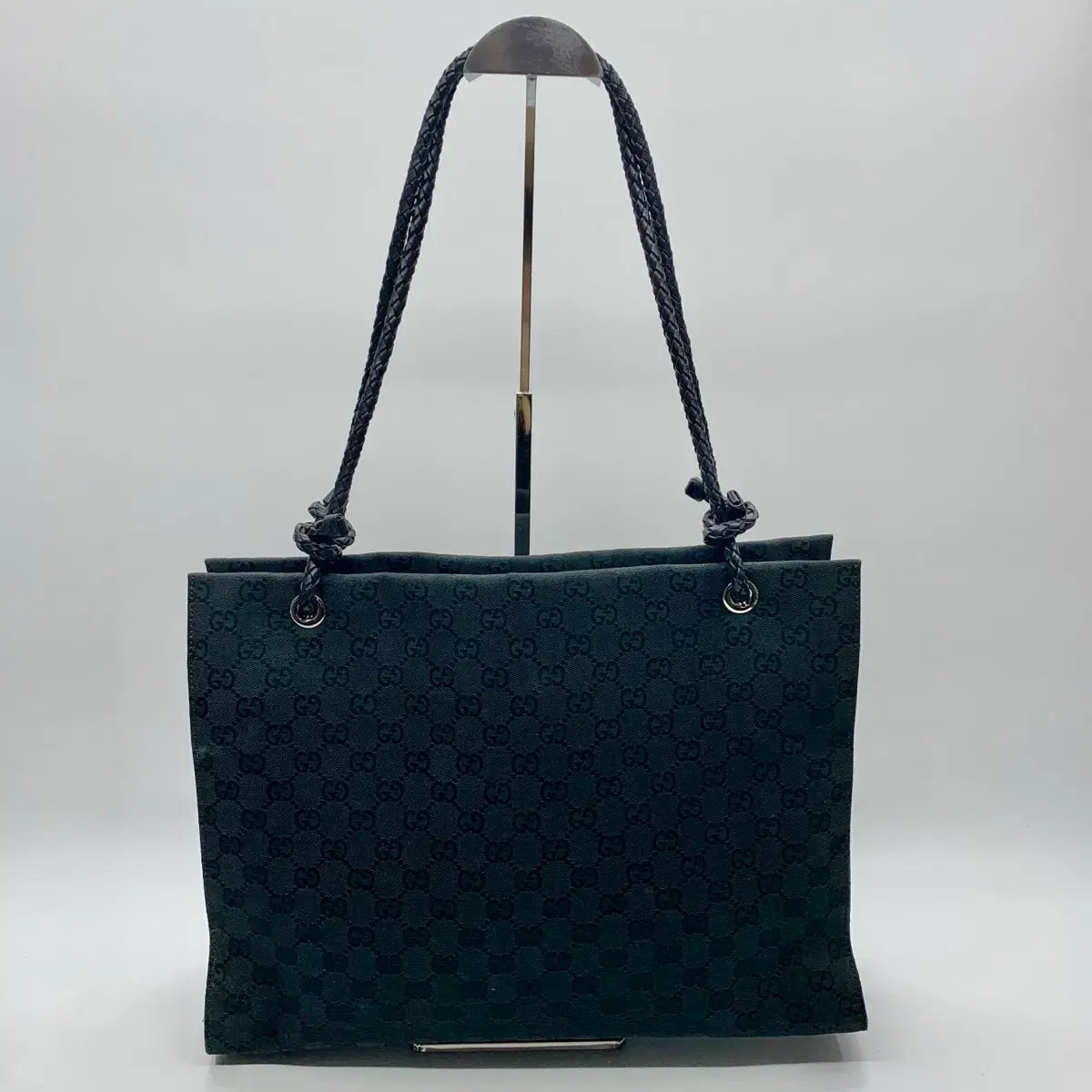 GUCCI Vintage Jacquard Shoulder Bag in Black