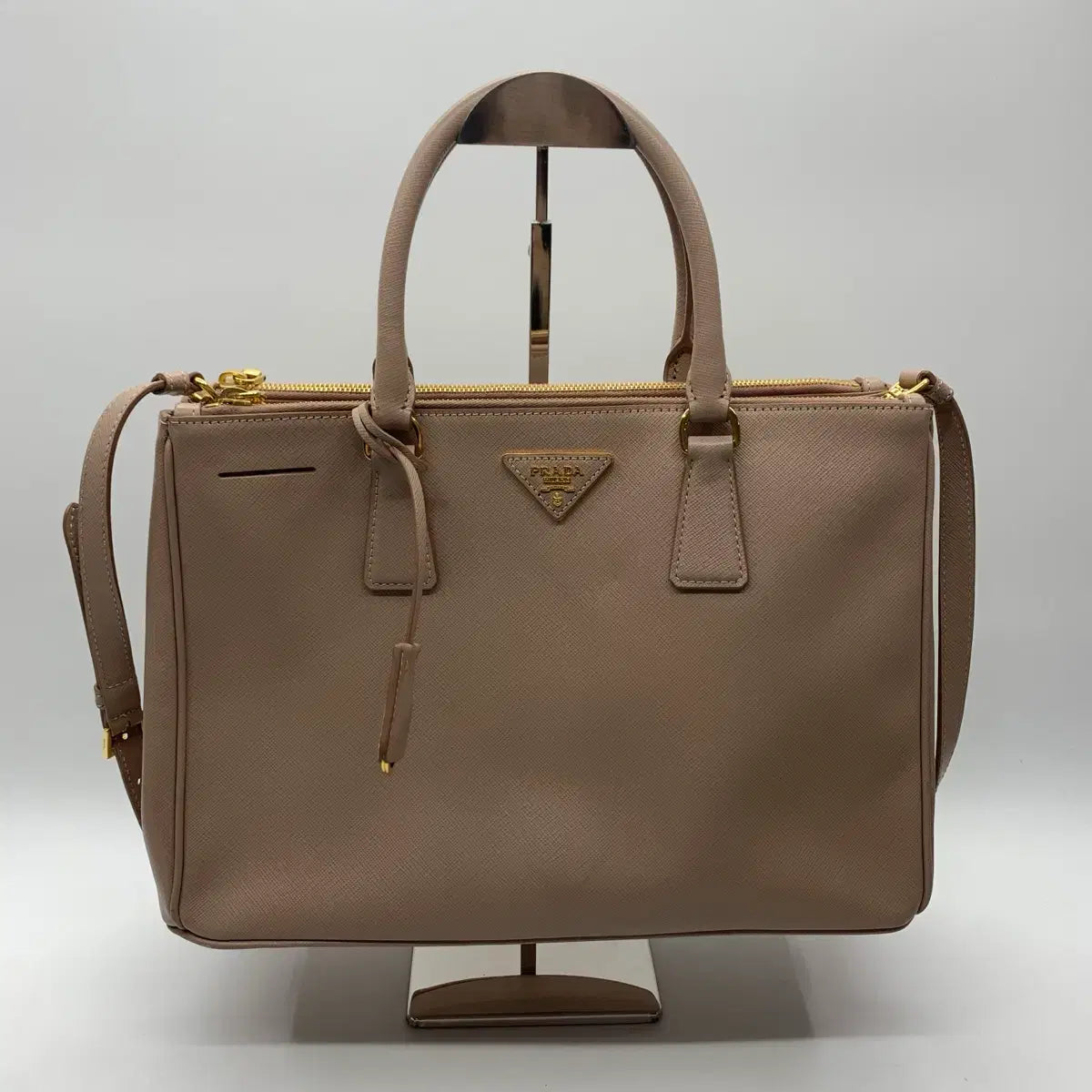 PRADA Saffiano Lux Shoulder Bag in Pink
