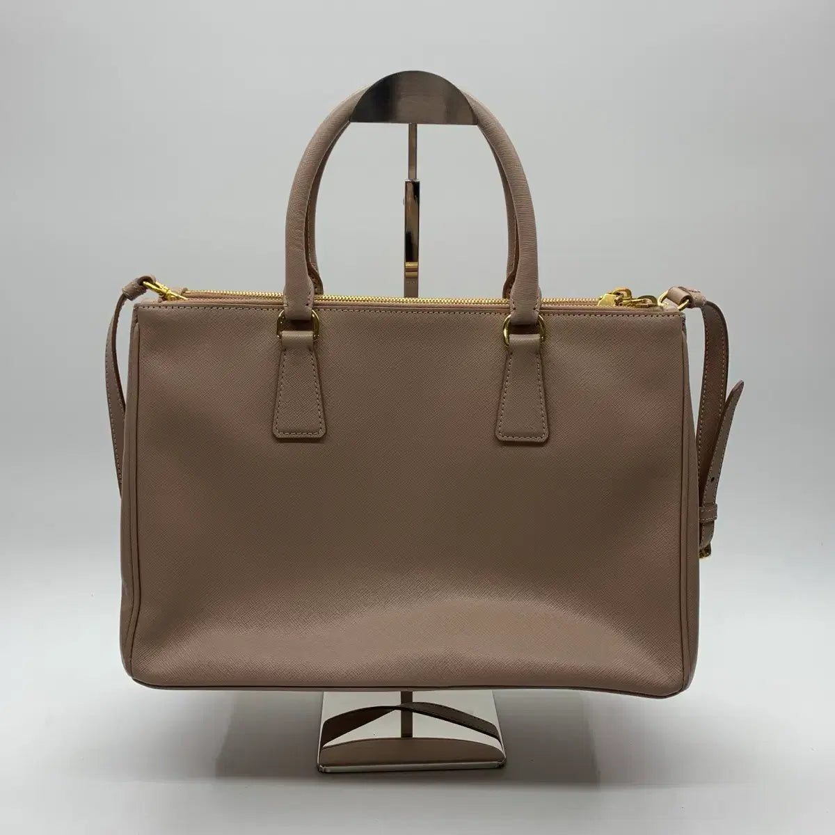 PRADA Saffiano Lux Shoulder Bag in Pink