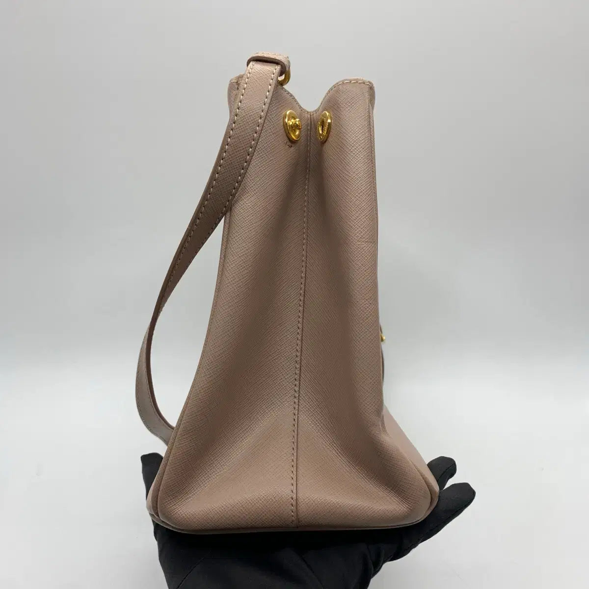 PRADA Saffiano Lux Shoulder Bag in Pink