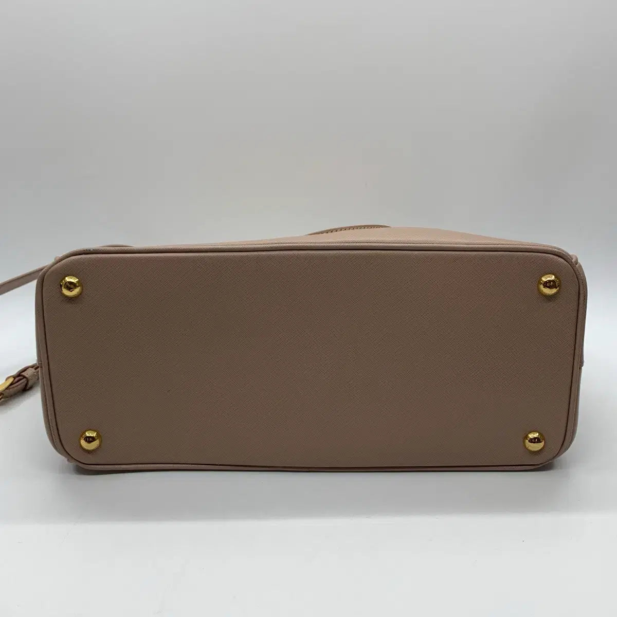 PRADA Saffiano Lux Shoulder Bag in Pink