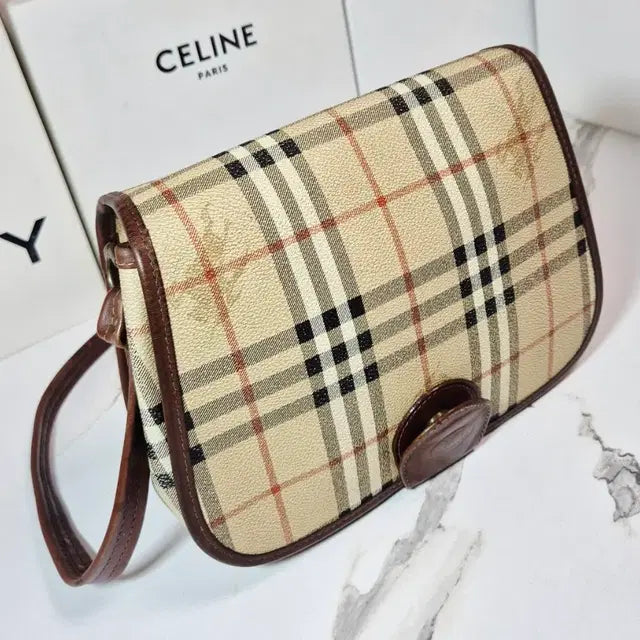 Burberry Classic Flap Shoulder Bag / Crossbody Bag