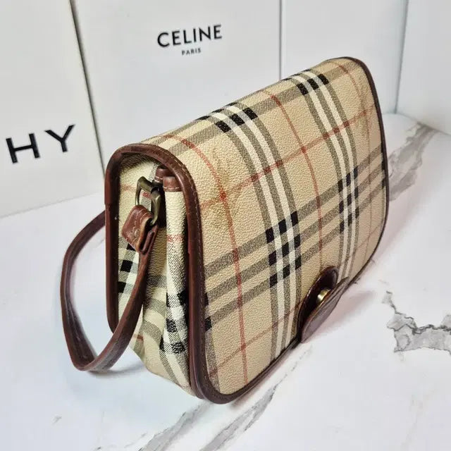 Burberry Classic Flap Shoulder Bag / Crossbody Bag