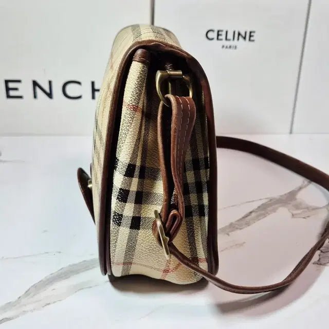 Burberry Classic Flap Shoulder Bag / Crossbody Bag